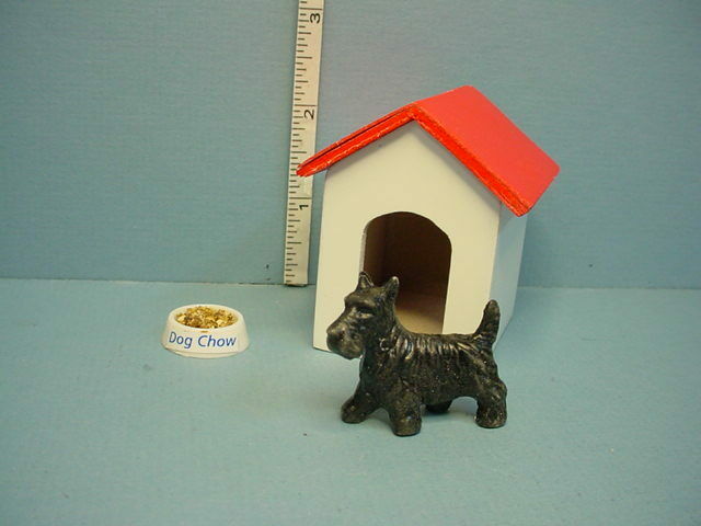 Miniature  Dog House, Dog  & Food Dish #g1741 & Gq058